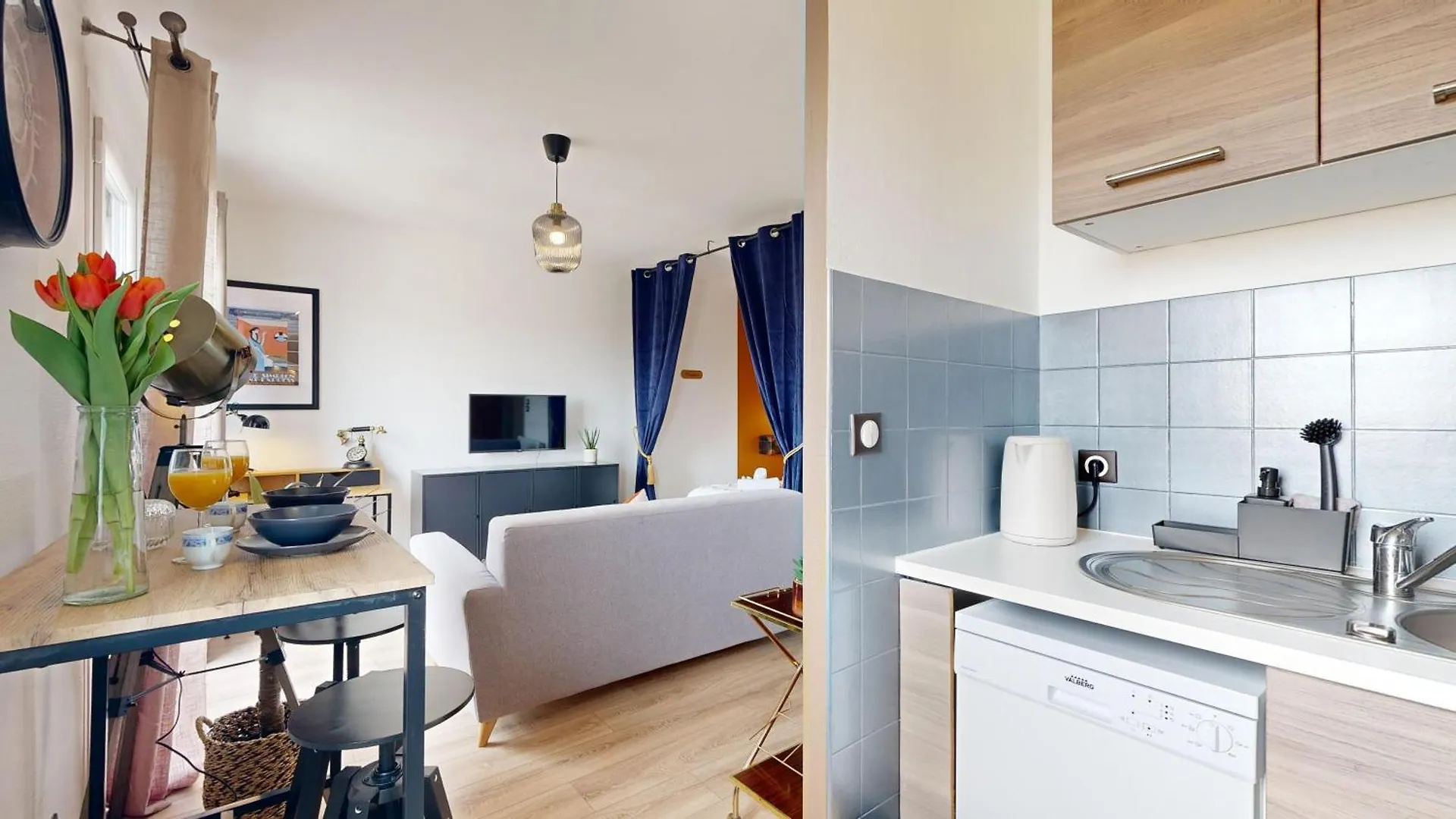 Апартаменты Expat Renting - L'Orient Express - Parking - Wifi Тулуза